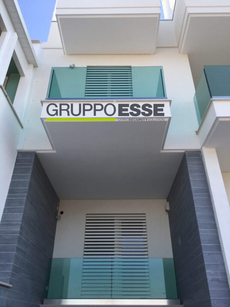 Gruppo Esse — Thorax
